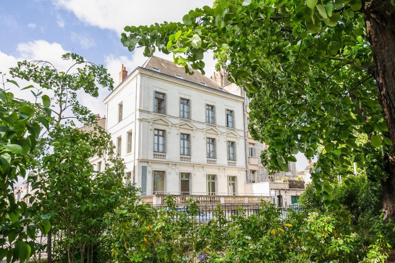 De Tourisme Parc 4* Tours